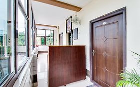 Oyo 62037 Akshaya Nest