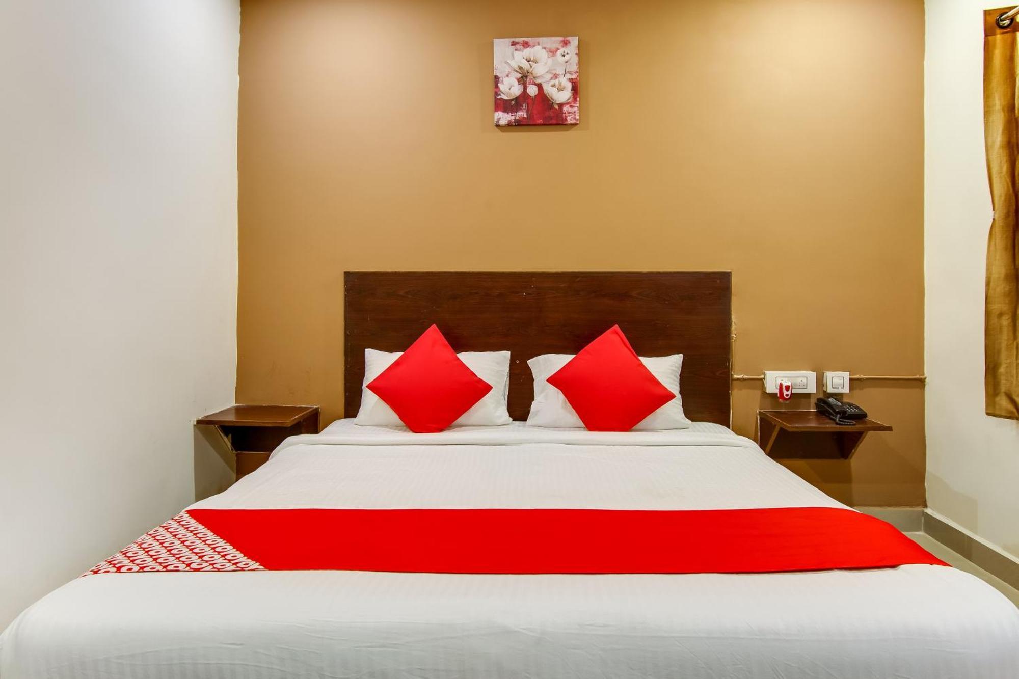 Oyo Akshaya Nest Hotel Vijayawada Exterior photo