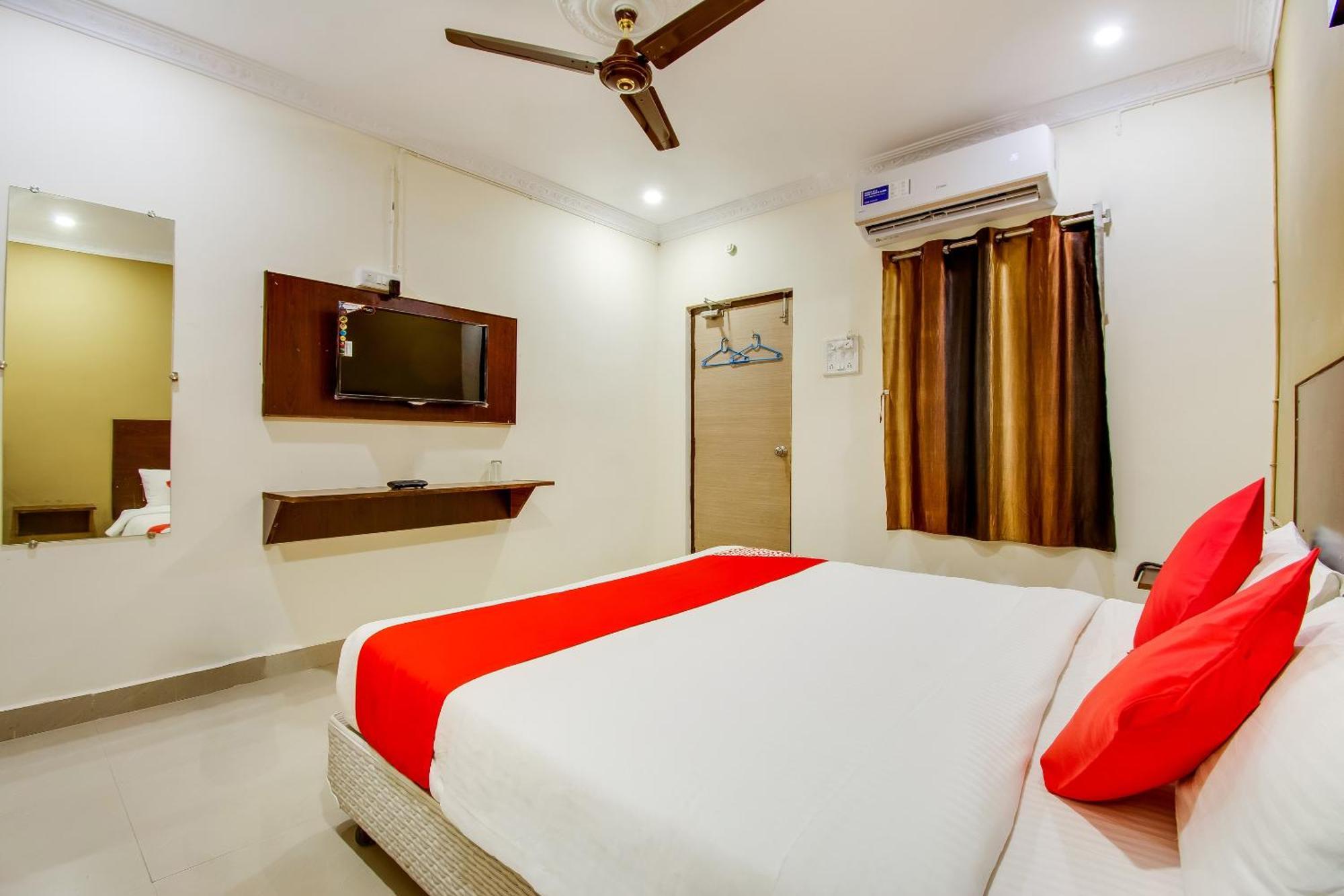 Oyo Akshaya Nest Hotel Vijayawada Exterior photo